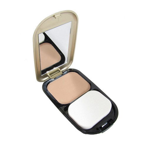 Max Factor Facefinity Compact Foundation SPF 15 (06 Golden) 10 g